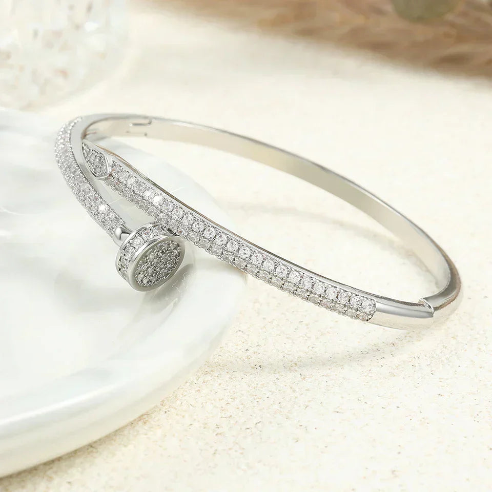SPIKE | Vollbesetztes Diamantarmband
