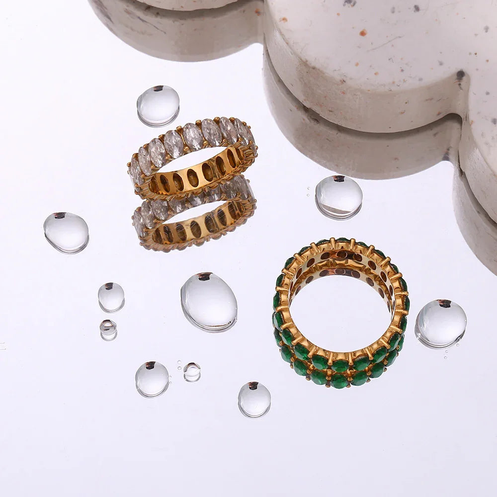 Antonia Pavé Ring