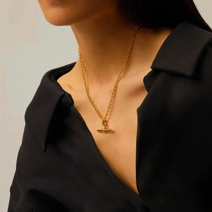 Aurelia Bar Pendant Necklace