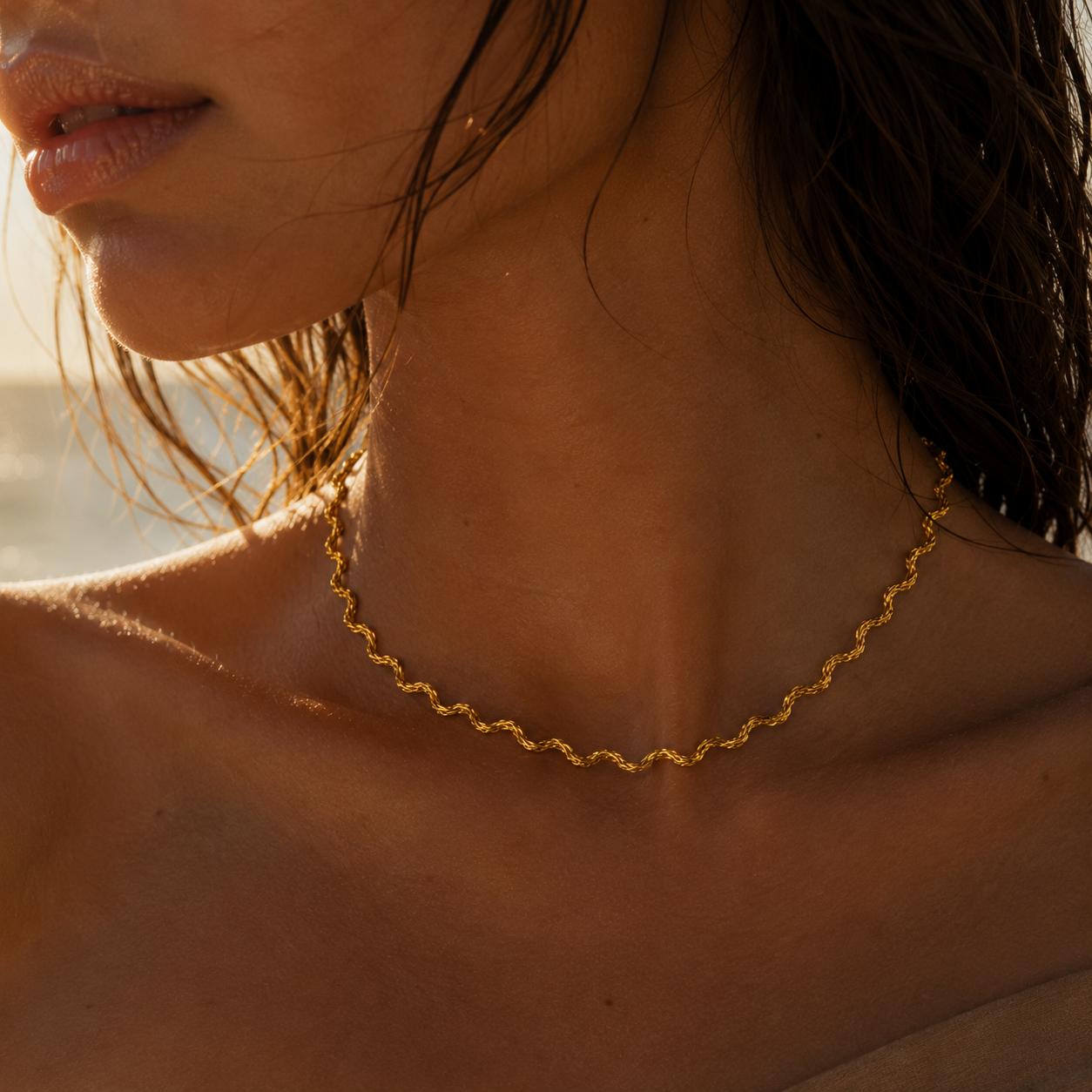 Elara Twisted Chain Bracelet